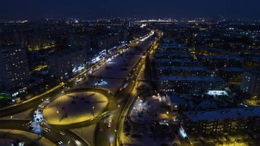 Gece bir yükseklikten kazan
