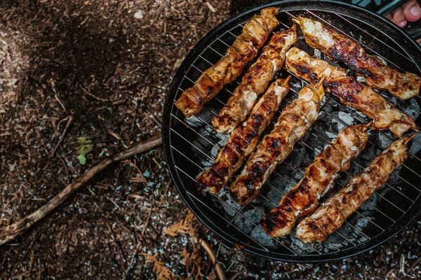 Carne Barbecue Sulla Griglia Carbone Vista Dall Alto — Foto Stock