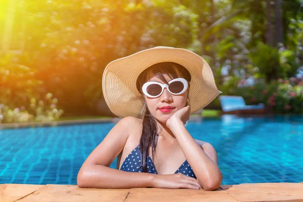 Portrait Beautiful Asian Woman Bikini Swimming Pool Her Sunbathe Sun — Stock Photo, Image