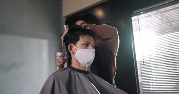 Asia Barber Shop Hair Cut Queueing Customer Wearing Face Mask — Stock Video