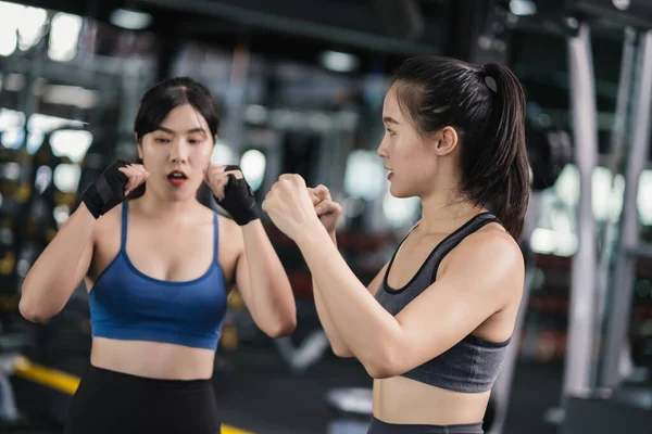 Desportivo Jovem Asiático Mulheres Formação Boxer Vestindo Cinta Pulso Com — Fotografia de Stock