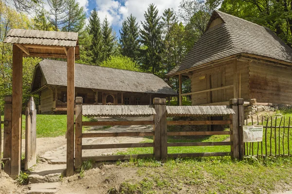 Green Travel Grass Park Nature Outdoor Wooden Wood Old Village — Stock Photo, Image