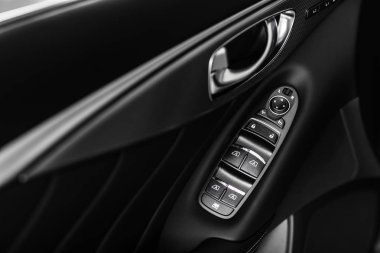 araba iç detayları