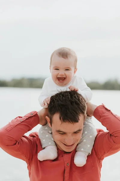 Happy Father Having Fun Daughter Family Parenthood Fatherhood People Concept — Stock Photo, Image