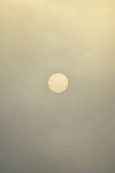 Sol Niebla —  Fotos de Stock