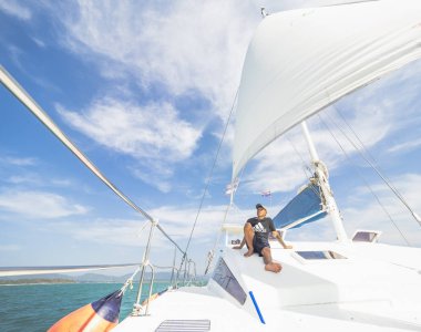 27/01/2019 tarihinde. Bu Tayland Phuket yelkenli ile denize onların ilk kez çünkü Gezgin çok eğlenceli ve zevk arıyor