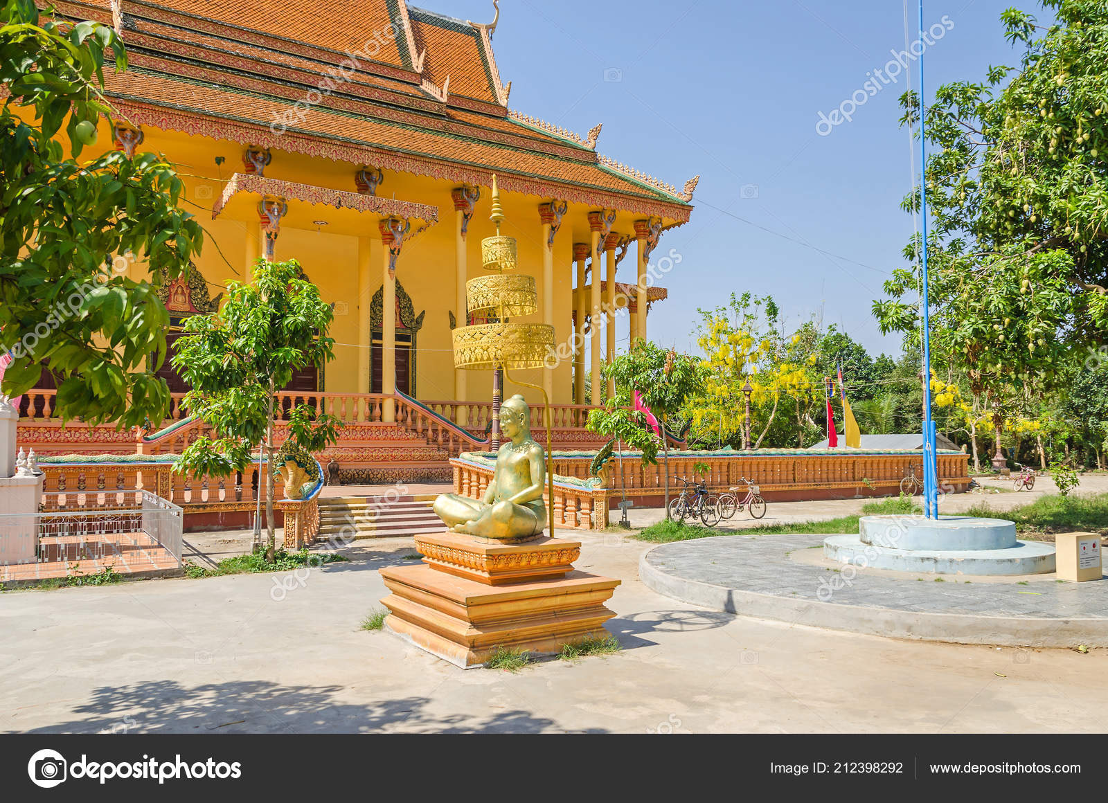 Chong Koh Cambodia April 2018 Buddhist Temple Small Remote Village.