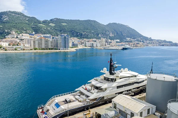 Gibraltar Território Ultramarino Britânico Novembro 2018 Porto Baía Gibraltar Dominados — Fotografia de Stock