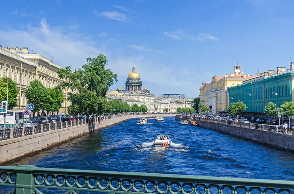 San Petersburgo Rusia Junio 2018 Embankment River Moyka Barcos Turísticos — Foto de Stock