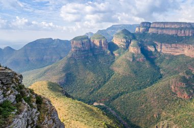Güney Afrika'da Blyde Nehri Kanyonu'nda üç Rondawels