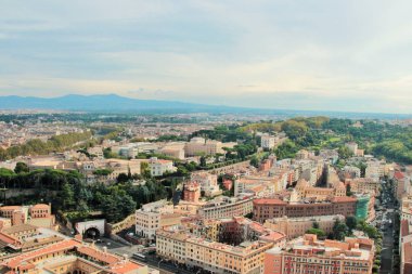 Roma'nın tarihi bölümünün sokaklarının havadan görünümü, yakın 