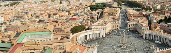Panoramatický pohled na hlavní náměstí Vatikán a dějiny — Stock fotografie