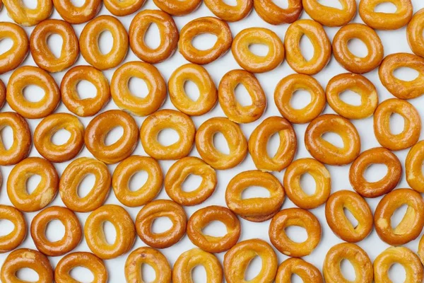 Asciugatura Bagel Sfondo Bianco Posa Piatta Colori Vivaci Alto Contrasto — Foto Stock