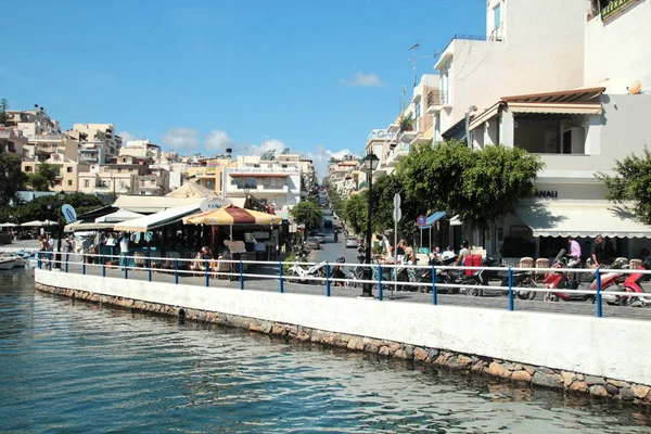 Айос Ніколаос Крит Греція 2015 Ілюстративної Редакційної Вулиці Міста Ресторанами — стокове фото