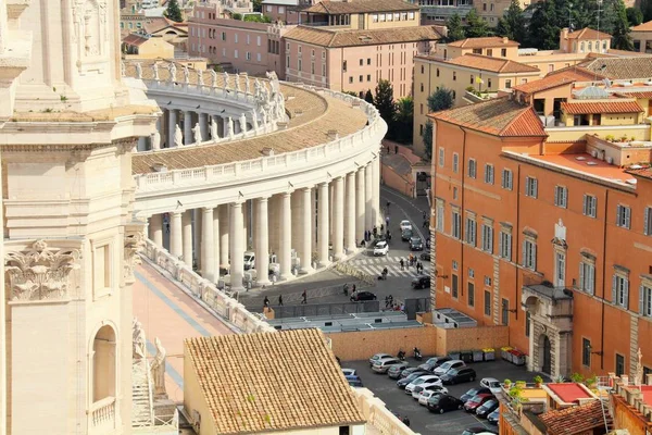 Vatikán 2015 Ilustrační Redakční Pohled Řím Střechy Hlavní Katolické Katedrály — Stock fotografie