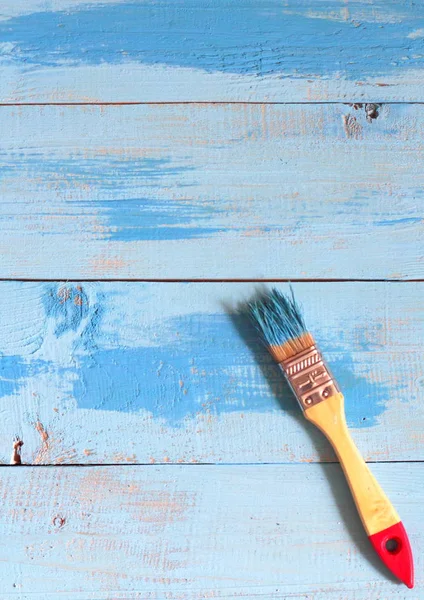 Farbe Und Pinsel Blau Auf Der Oberfläche Von Holz Als — Stockfoto
