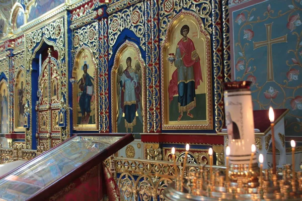 Krasnojarsk Rusland 2016 Illustratief Redactioneel Een Muur Met Iconen Kerk — Stockfoto