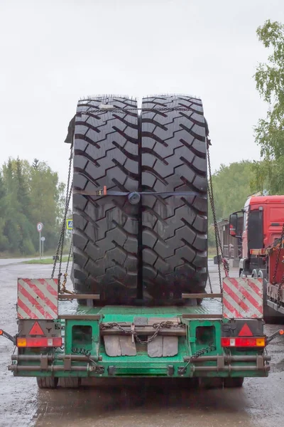 Oversized Transportation Huge Wheels Special Vehicles Backdrop Cloudy Sky — Stock Photo, Image