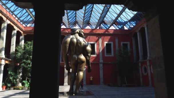 Rückseite Der Weiblichen Riesenskulptur Jose Luis Cuevas Museum — Stockvideo