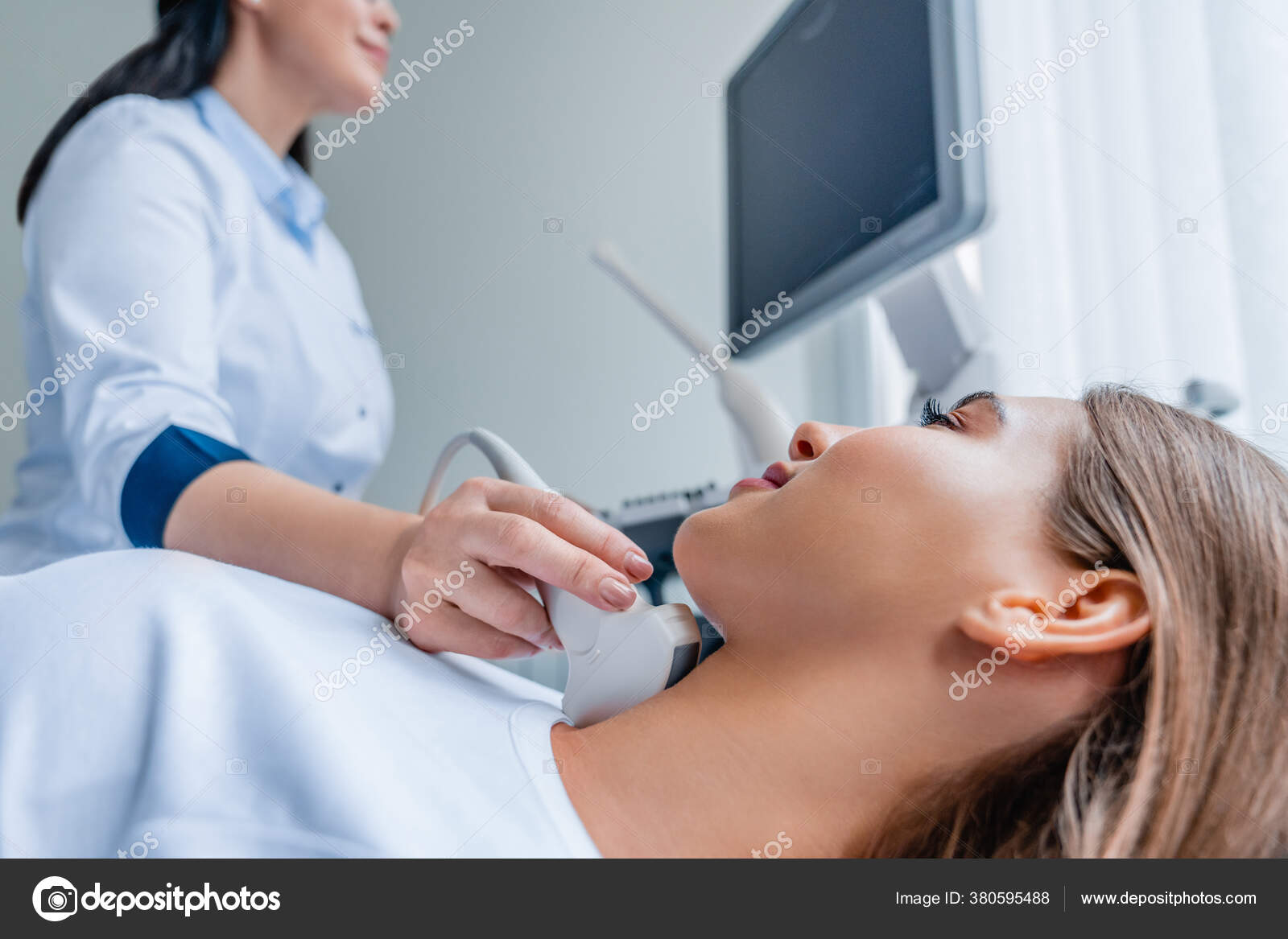 Узи шеи петрозаводск. Ультразвуковое дуплексное сканирование брахиоцефальных артерий. Узи сосудов. Аванта севастополь узи. Ультразвуковая допплерография бца.