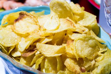 Kase, tatlı patates cipsi