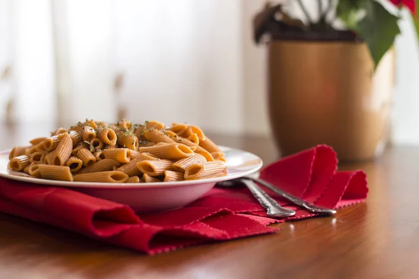 Macaroni Composition Table Red Napkin — Stock Photo, Image