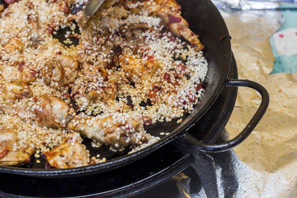 Cocinar Paella Arroz Con Carne Sartén — Foto de Stock