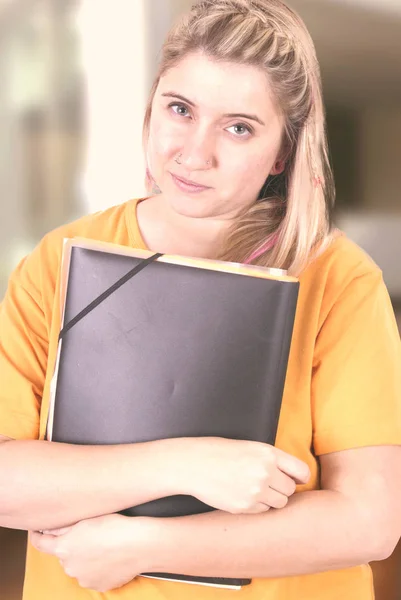 Blonde Student Girl Holding Leather Folder Looking Camera — Stock Photo, Image