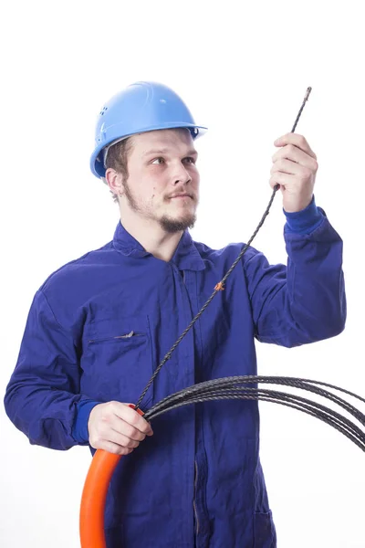 Electricista Aislado Mirando Cable —  Fotos de Stock