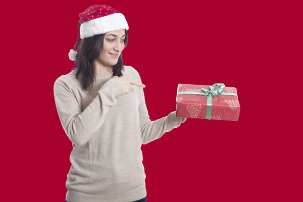 Woman Claus Hat Posing Studio Red Background Holding Gift Box — Stock Photo, Image