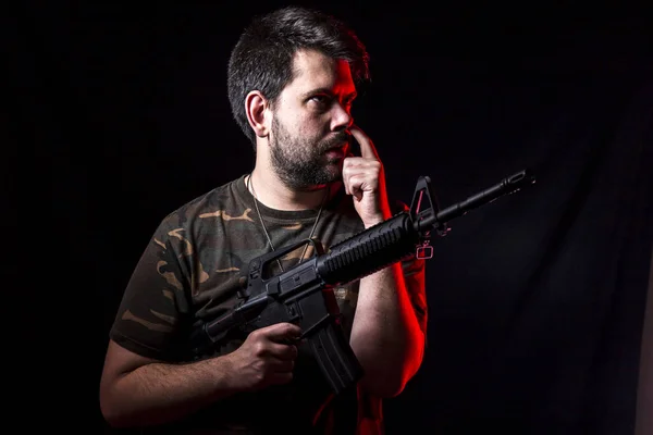 Man Holding Tommy Gun Studio — Stock Photo, Image