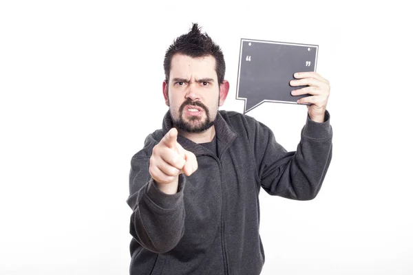 Homem Irritado Segurando Placa Bolha Fala Cinza Para Espaço Cópia — Fotografia de Stock