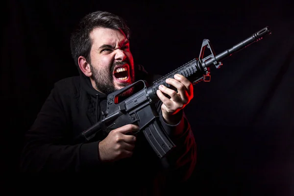 Screaming Man Holding Tommy Gun Studio — Stock Photo, Image