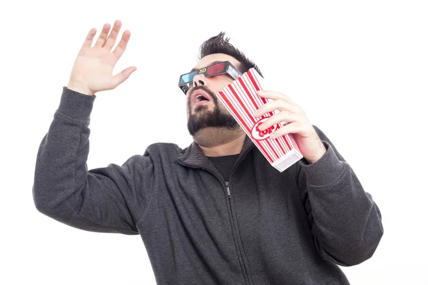 Zdziwiony Człowiek Okularach Przytrzymanie Pudełko Kukurydza Pop — Zdjęcie stockowe