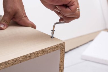 marangoz ahşap masa tahta kısayollarımı altıgen aracını kullanarak 