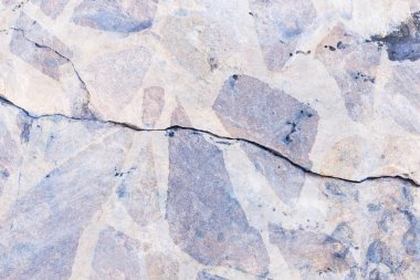 Açık mavi renk çimento duvar yüzeyi çatlaklar