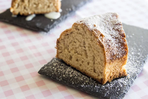 Trozos Pastel Mantequilla Con Azúcar Polvo — Foto de Stock