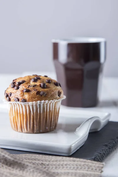 Hemmagjord Choklad Cupcake Och Mugg — Stockfoto