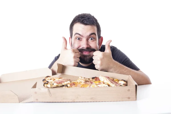 Caucásico Hombre Con Caja Pizza Estudio Gestos Pulgares Hacia Arriba — Foto de Stock