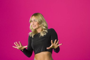 Güzel erkek geceleri, alıntılar tırnak hayaletlerden korkmuş hissediyor