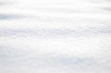 Beyaz kar dalgalı yüzeyi kapatın ve arkaplanı gevşetin