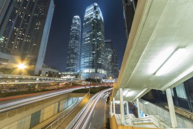 Gökdelen gece Hong Kong şehir merkezinde