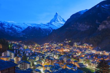 Dağ Matterhorn şehirde Zermatt, İsviçre