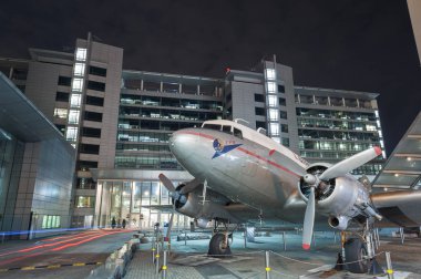 Hong Kong - 19 Ağustos 2015: Merkez, Cathay Pacific havayolu