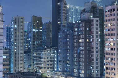 Hong Kong'da binalar gece 