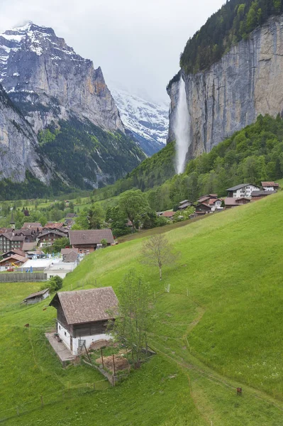 Lauterbrunnenské Údolí Bernských Alpách Švýcarsko — Stock fotografie