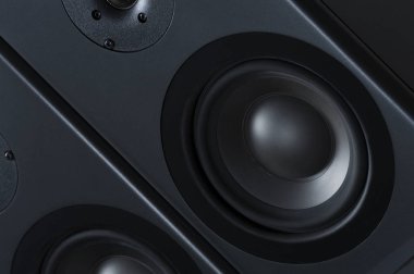 Multimedya hoparlör sistemi farklı hoparlör closeup ile 