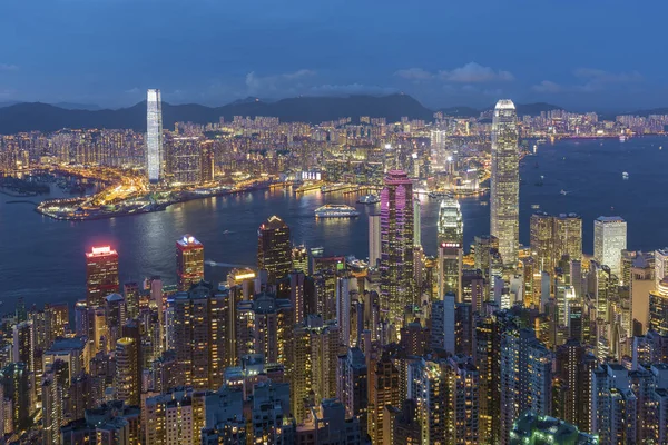 Victoria Limanı Panoraması Hong Kong Şehri Alacakaranlıkta — Stok fotoğraf