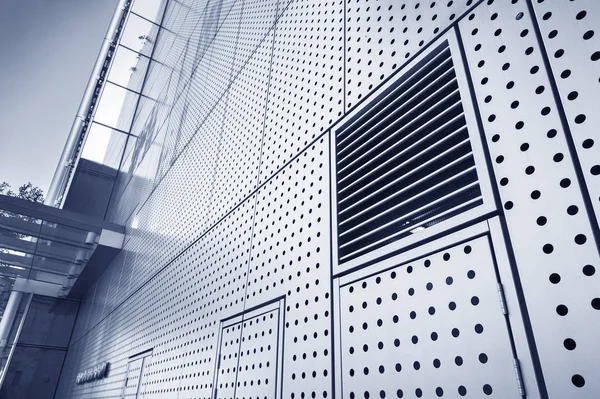 Modern bir mimarinin havalandırması.