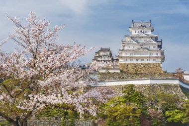 bahar Japonya'da Himeji kale